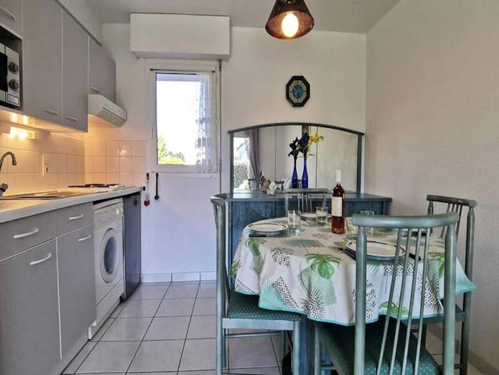 Gîte pour 4 personnes, avec jardin et piscine, adapté aux familles dans Plage de la Légenèse - 3