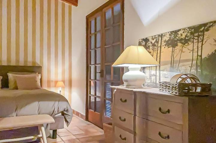 Location de vacances pour 12 personnes, avec jardin, animaux acceptés dans Plage de la Palmyre - 3