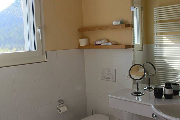 Ganze Wohnung, Talstrasse 57E (Ra) Appartement/Fewo, Dusche oder Bad, Wc 4½-Zimmerwohnung in Flüelapass, Davos