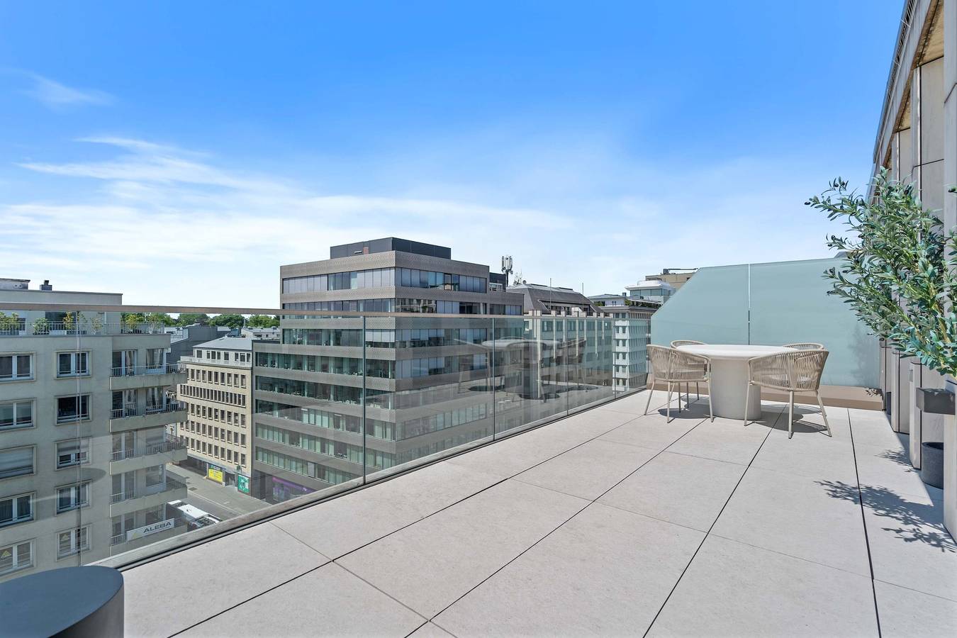 Ganze Wohnung, Ferienwohnung für 2 Personen mit Balkon/Terrasse in Luxemburg (Stadt), Luxemburg