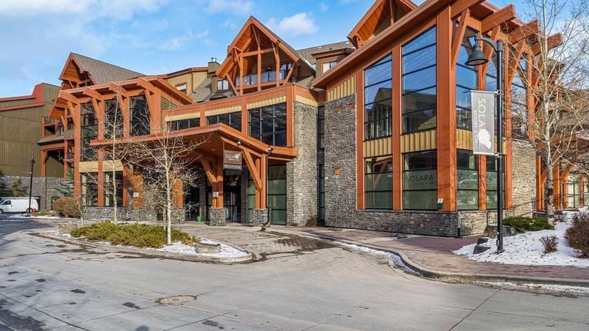 Vakantiewoning voor 6 personen, with terras and zwembad as well as uitzicht in Banff Nationaal Park