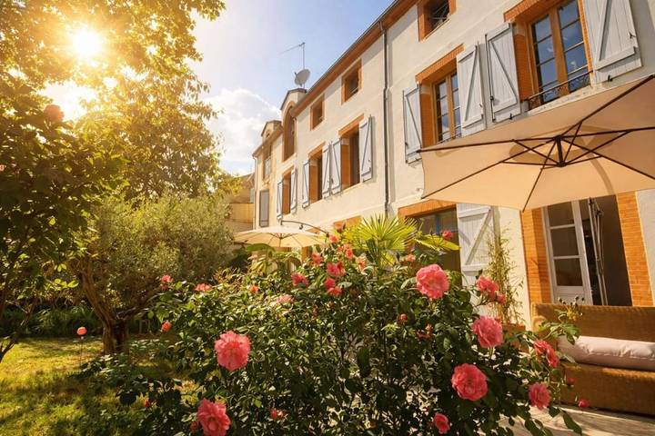 Maison de vacances pour 12 personnes, avec piscine ainsi que terrasse et jacuzzi