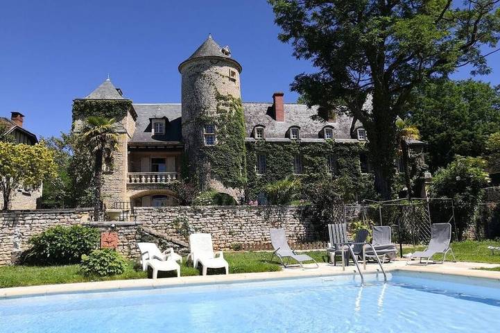 Château pour 35 personnes, avec jardin en Dordogne