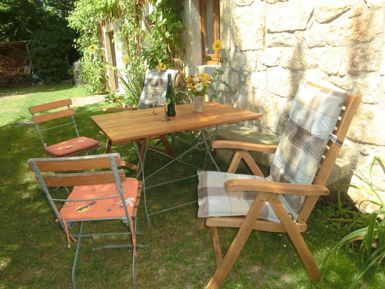 Ganze Wohnung, Apartment with Garden View in Loschwitz, Dresden