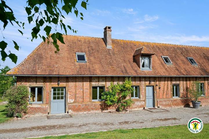 Gîte pour 6 personnes, avec terrasse et jardin à Mesnières-en-Bray