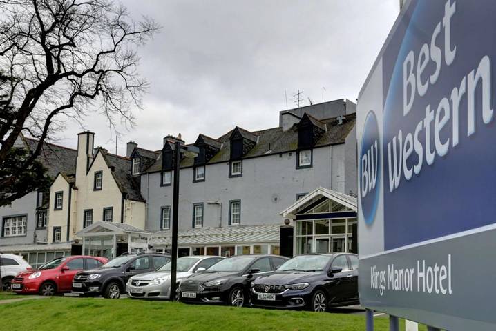 Hôtel pour 10 personnes, avec jacuzzi ainsi que sauna et terrasse, animaux acceptés