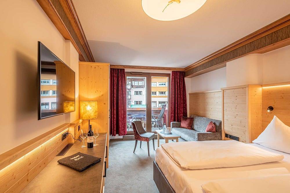 Ganze Wohnung, Doppelzimmer Feuerlilie - Hotel Tyrol am Haldensee in Grän, Allgäuer Alpen (Österreich)