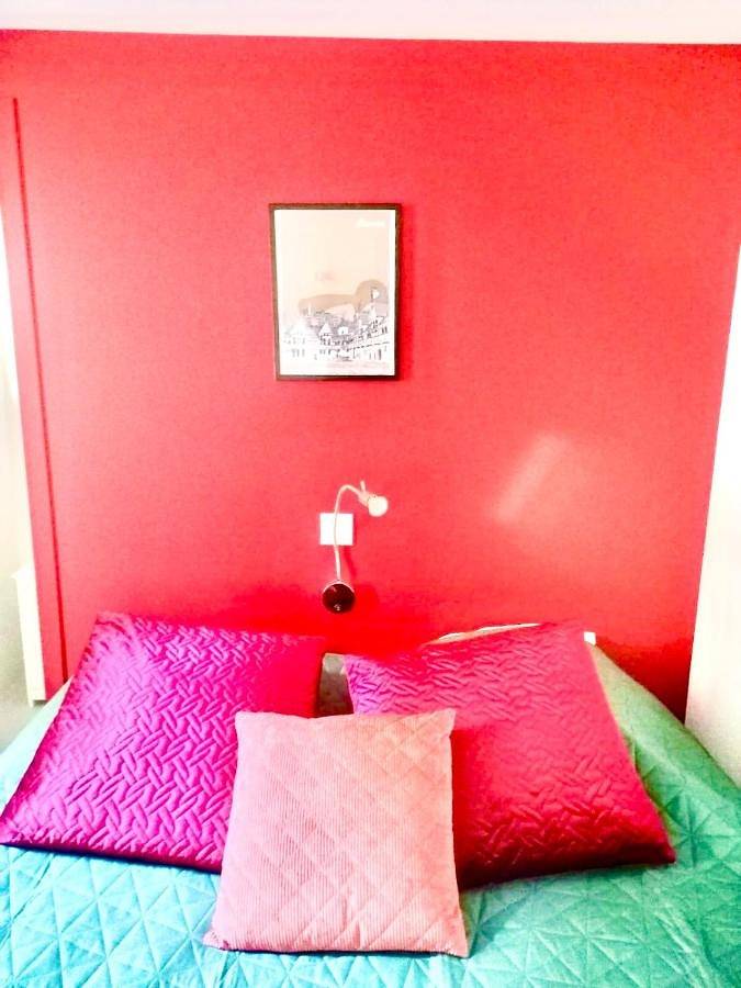 Double Room with Private Bathroom in Beaune, Région de Beaune
