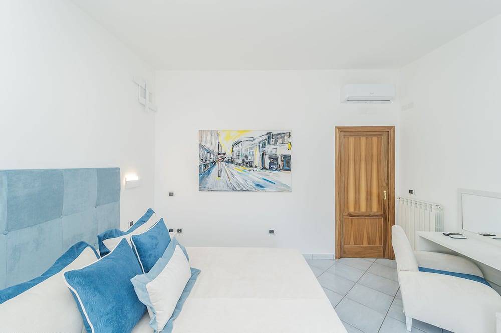 Entire apartment, Residenza Sant'Angelo - Art & Luxury Apartment in Minori, Amalfi Coast