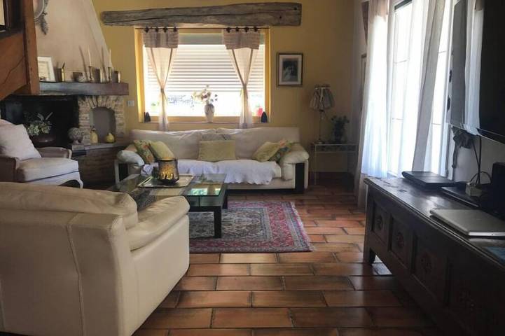 Gîte pour 12 personnes, avec piscine et jacuzzi à Orgone - 2