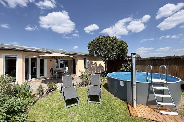 Ferienhaus für 2 Personen, mit Terrasse und Garten - 1