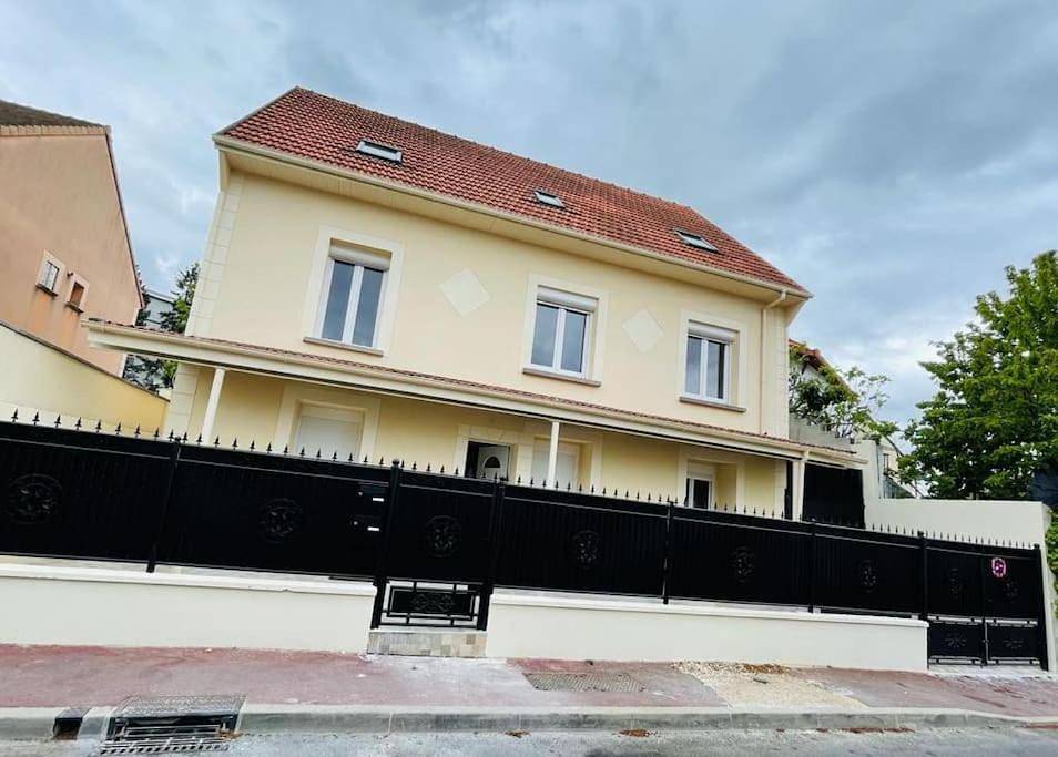 Appartement entier, Best holliday Home for family newly renovated in Garges-lès-Gonesse, Val-d'Oise