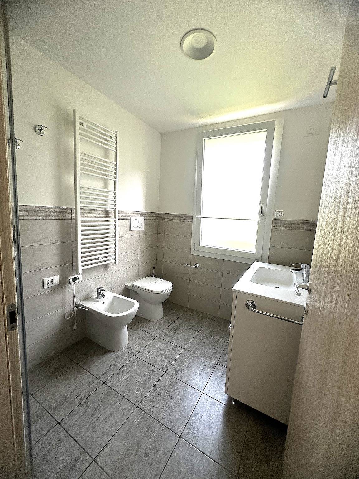 Moderne Familienwohnung mit Terrasse in Bibione, Venedig Provinz