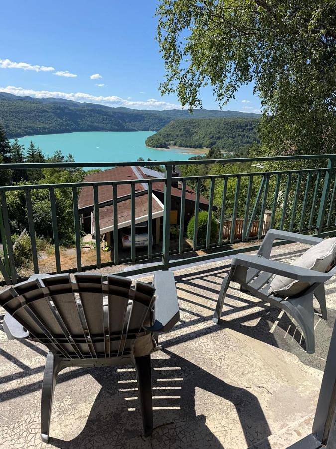 Location de vacances pour 6 personnes, avec Terrasse et Jardin dans Lac de Vouglans - 2