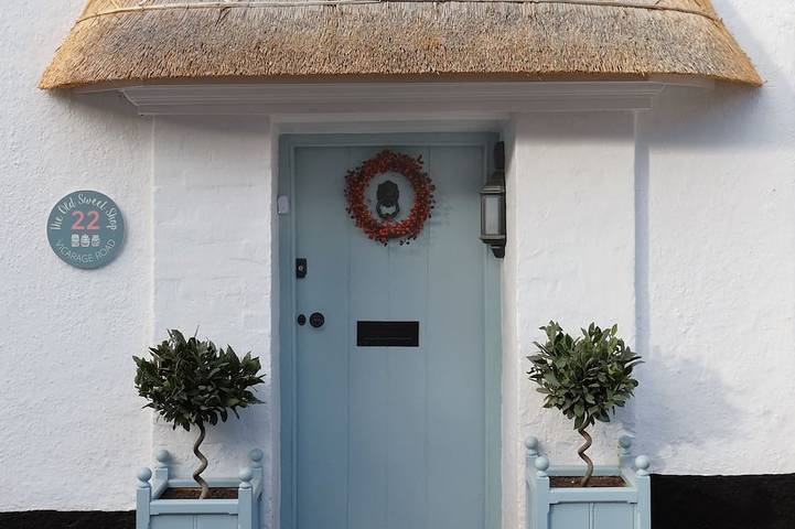 Holiday rental for 8 people, with hot tub and terrace as well as garden in Minehead