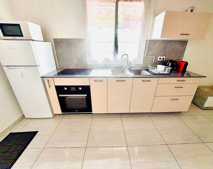 Gîte pour 4 personnes, avec terrasse à Terre-de-Haut - 3