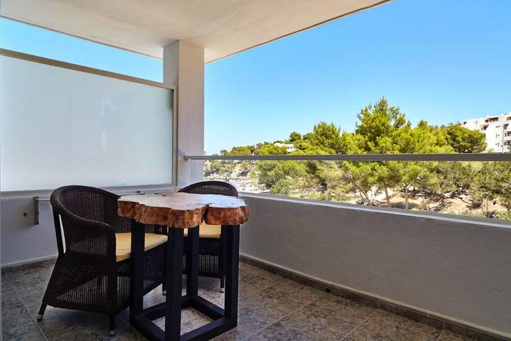 Hôtel pour 2 personnes, avec piscine ainsi que jardin et jacuzzi dans Portinatx - 3