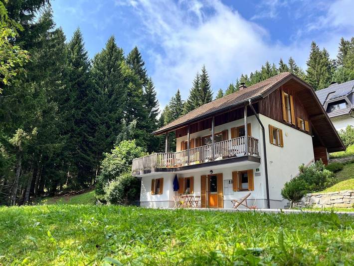 Ferienwohnung für 4 Personen, mit Ausblick und Garten, mit Haustier
