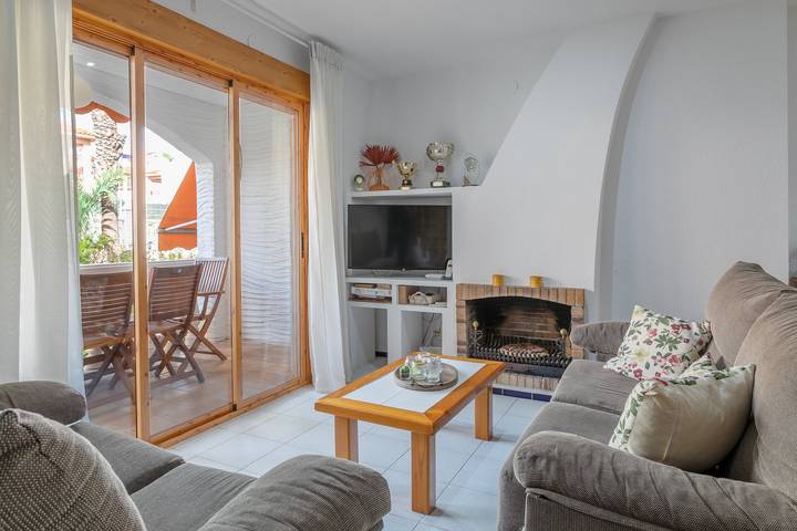 Location de vacances pour 8 personnes, avec jardin et bassin pour enfant, animaux acceptés à Gran Alacant - 3