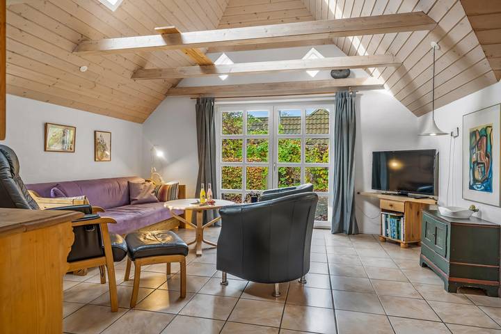Charming holiday home in quiet surroundings on Thyholm. in Thyholm, Oddesund
