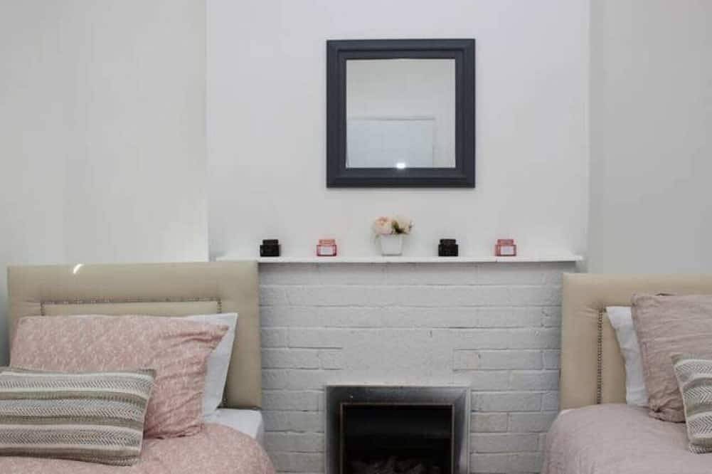 Modern 3 Bedroom House in Staines in Spelthorne, Colne Valley Park