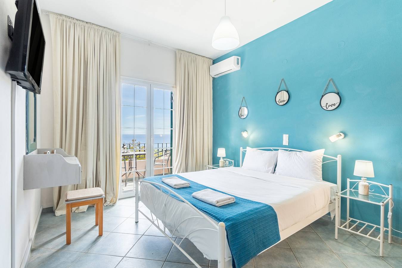 Hotel Apartment "Spyridoula Studio 3" with Sea View, Shared Pool & Wi-Fi in Paleokastritsa, Corfu