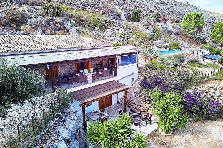 Villa Fenice Breathtaking Panoramic View in Scopello Sicily up to 10 people Pool in Custonaci, Province de Trapani