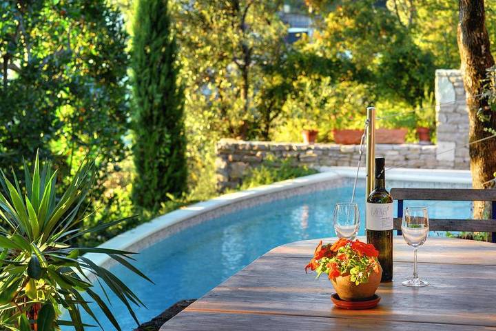 Ferienhaus mit Meerblick für 5 Personen, mit Terrasse und Garten sowie Pool, kinderfreundlich in Istrien - 2