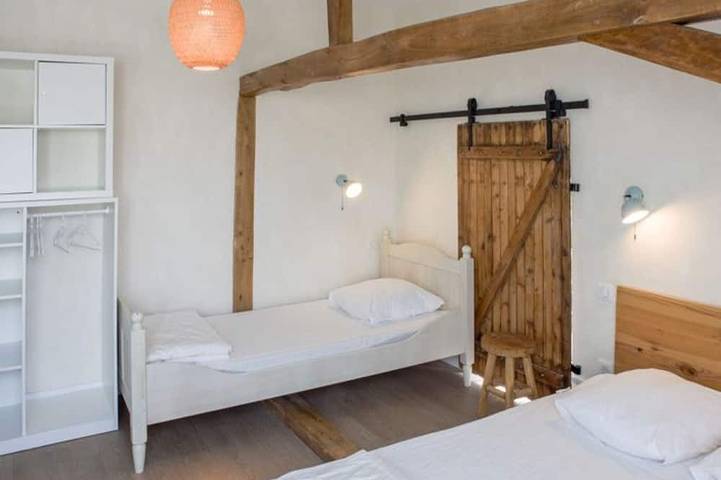 Gîte pour 15 personnes, avec jardin et terrasse à Changé - 4