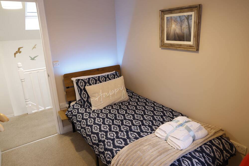 Converted Coastal Coach House in Weston-Super-Mare, North Somerset