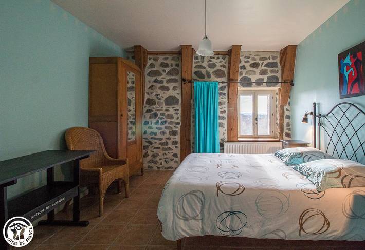 Chambre d’hôte pour 2 personnes, avec terrasse ainsi que jardin et vue dans Parc naturel régional des Volcans d'Auvergne - 2