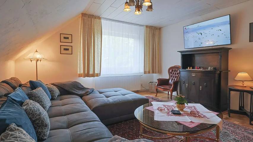 Ferienwohnung für 6 Personen, mit Terrasse und Garten in Holdorf