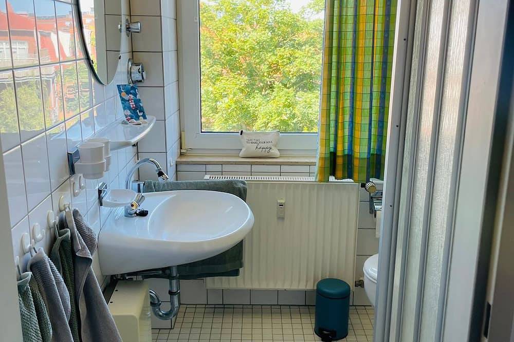 Entire apartment, Family-friendly apartment with harbor view in the town center. in Juist