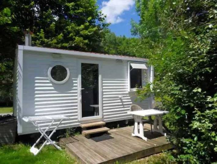 Camping pour 2 personnes, avec piscine au Pays basque