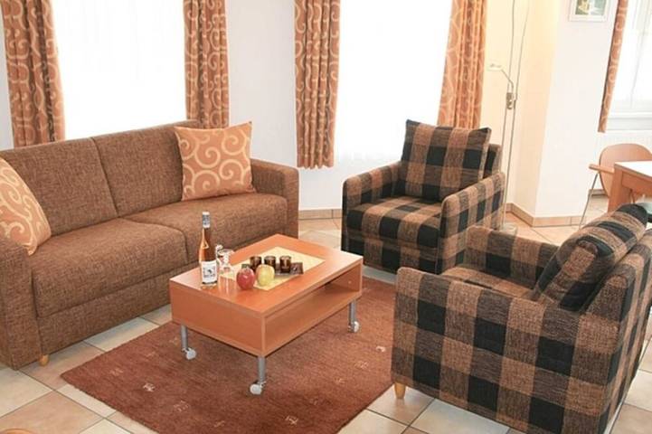 Villa für 4 Personen auf Rügen - 2