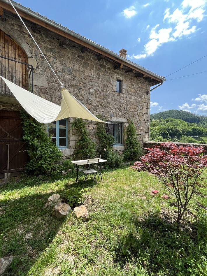 Location de vacances pour 2 personnes, avec jardin en Ardèche - 4
