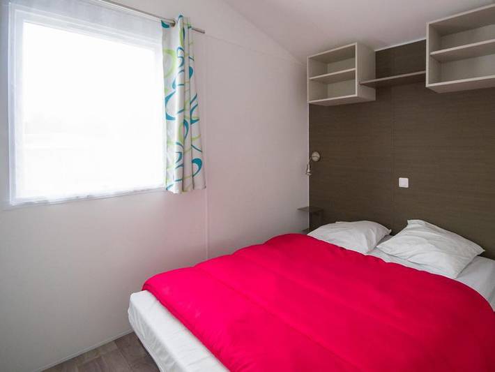 Camping Le Panoramic - Mobilheim 8 personen - Mobile Home Nirvana 2 - 3 Schlafzimmer 32 M² mit überdachter Terrasse in Binic, Côte de Goëlo