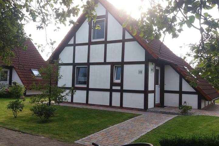 Ferienhaus für 4 Personen, mit Terrasse und Garten, mit Haustier in Hollern-Twielenfleth