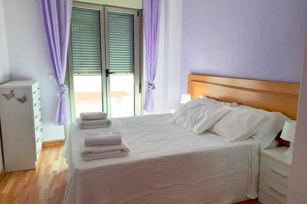 Entire apartment, La Magdalena, apartment in Villaviciosa in Villaviciosa, Costa Verde (Spain)