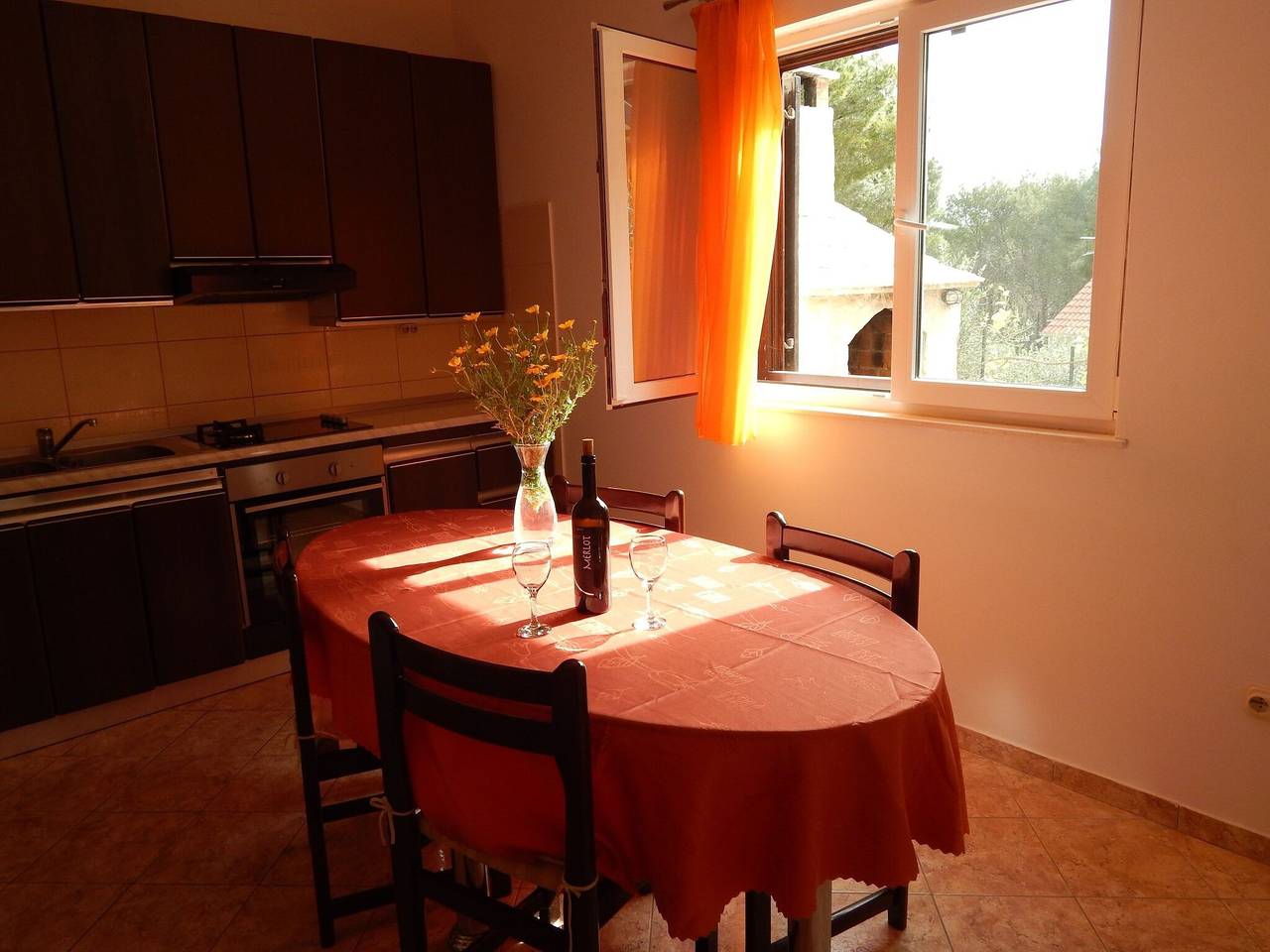 Ganze Wohnung, 2-Zimmer-Wohnung mit Terrasse in Milna, Brac
