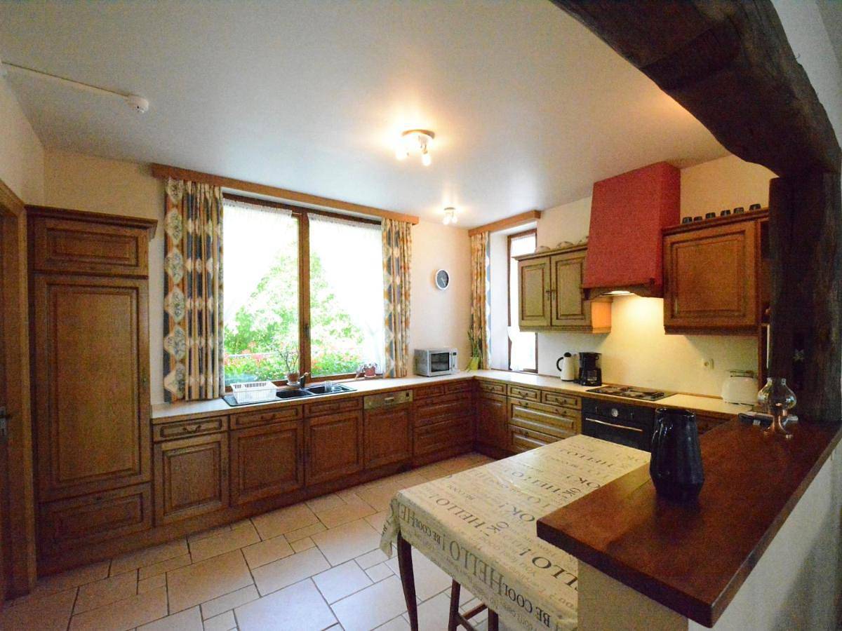 Spacious retreat, Daverdisse in Haut-Fays, Daverdisse
