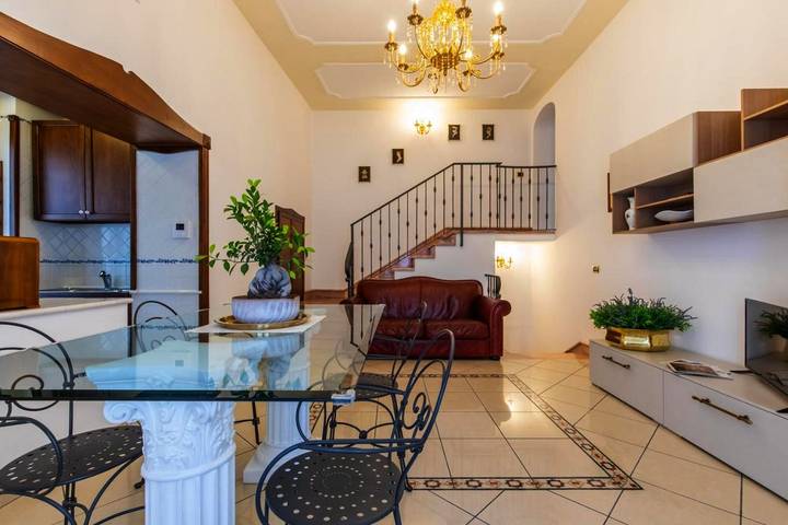 Ferienhaus für 3 Personen, mit Ausblick und Balkon - 1