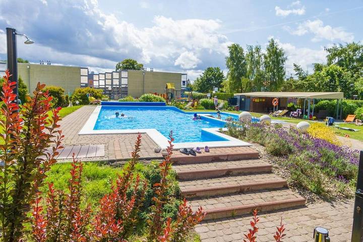 Lodge für 4 Personen, mit Whirlpool und Terrasse sowie Garten und Kinderpool in Mielno - 2
