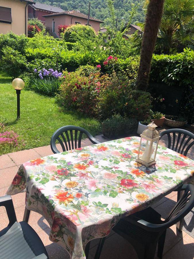 Casa Tiziana in Lavena Ponte Tresa, Luganer See (Lombardei)
