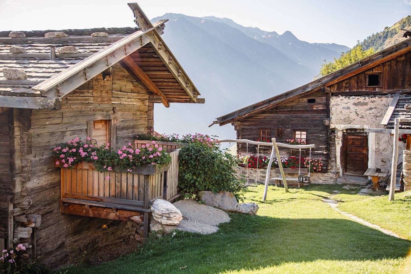 Affascinante Appartamento Kornkammer Lodge con Vista Montagna, Wi-Fi e Giardino; Parcheggio disponibile in Naturno, Gruppo Tessa
