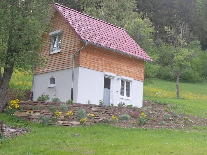 Ferienwohnung für 2 Personen, mit Terrasse und Ausblick in Loßburg