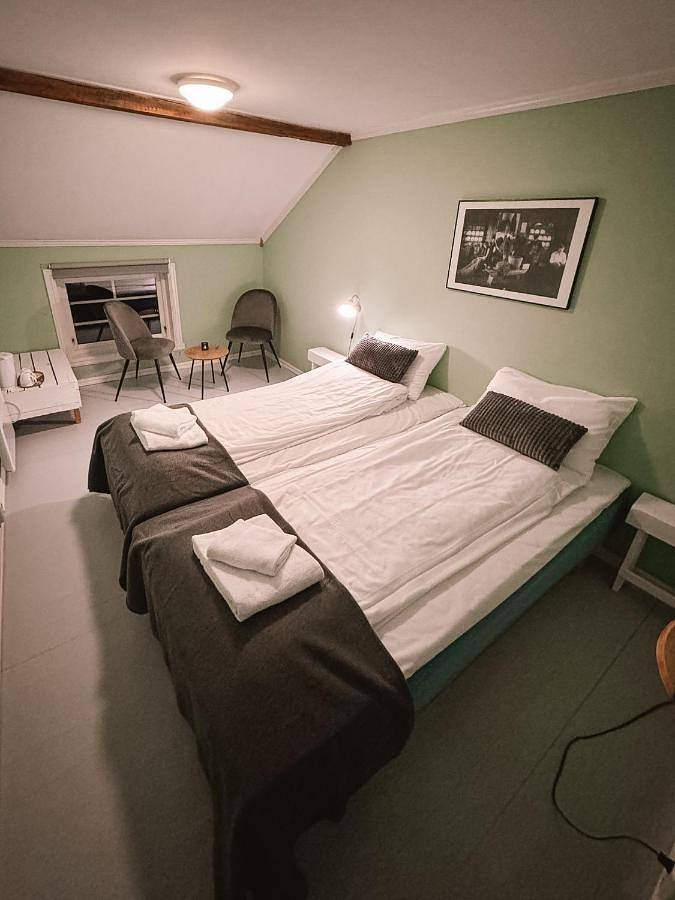 Hôtel pour 2 personnes, avec terrasse et vue, animaux acceptés dans Henningsvær - 4