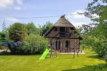 Gîte pour 4 personnes, avec balcon et jardin à Beuzeville