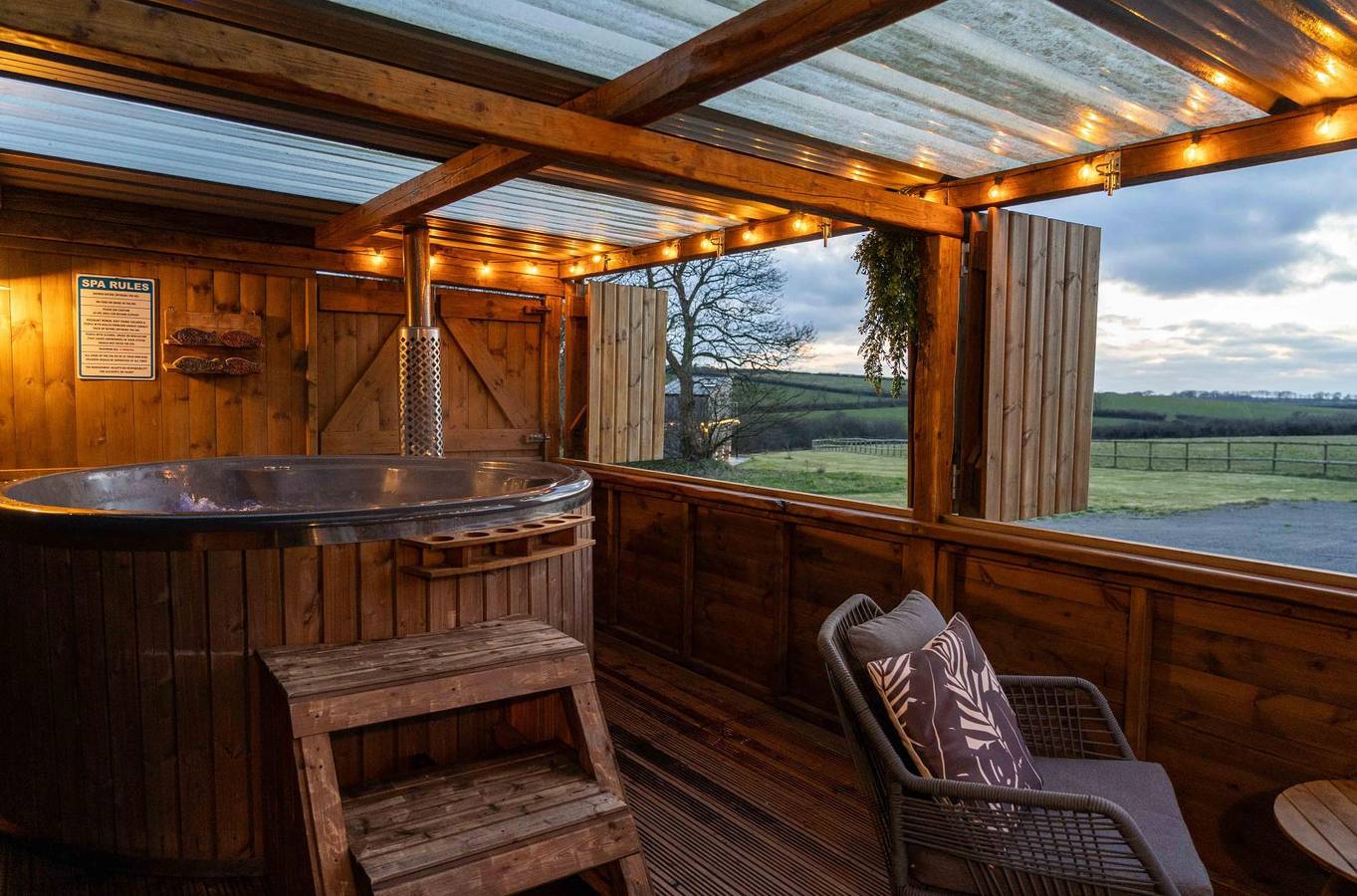 Fern Cottage - Luxurious 1 Bedroom - Blossom Farm in Pembrokeshire