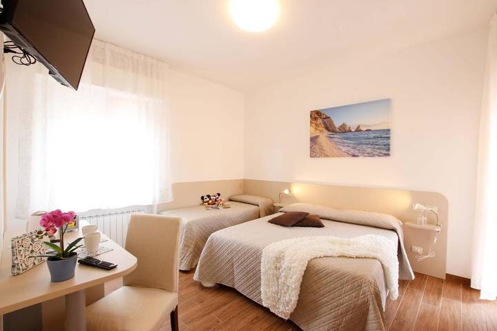 B&b per 2 persone, con Balcone e Terrazza nonché Panorama a Numana